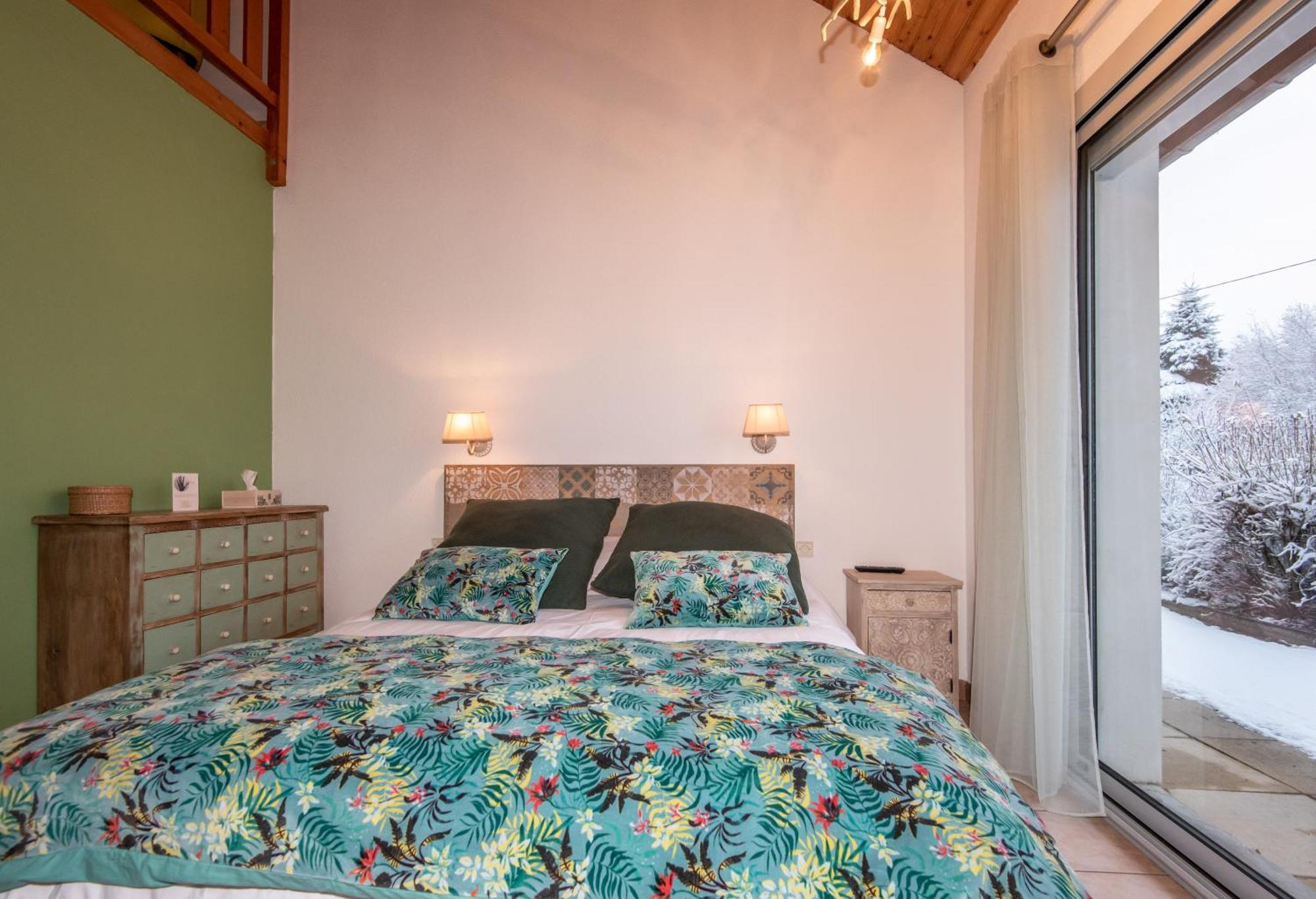 "La Combe Fleurie" Appartements & Chambres Saint-Bonnet-en-Champsaur Camera foto